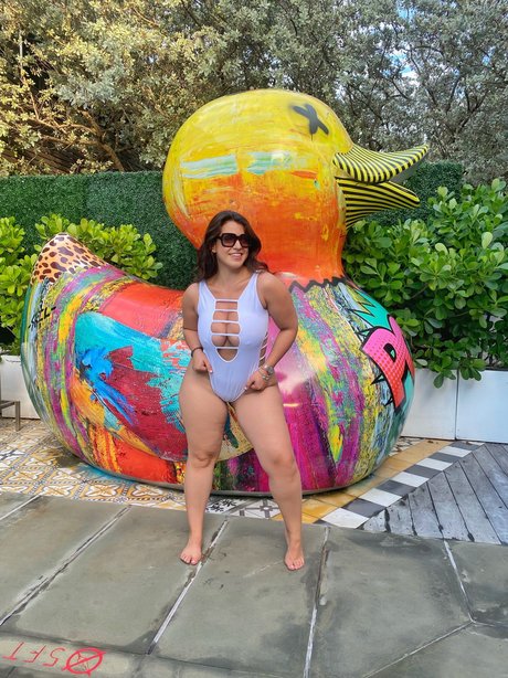 Claudia Rojas estrella hd galería