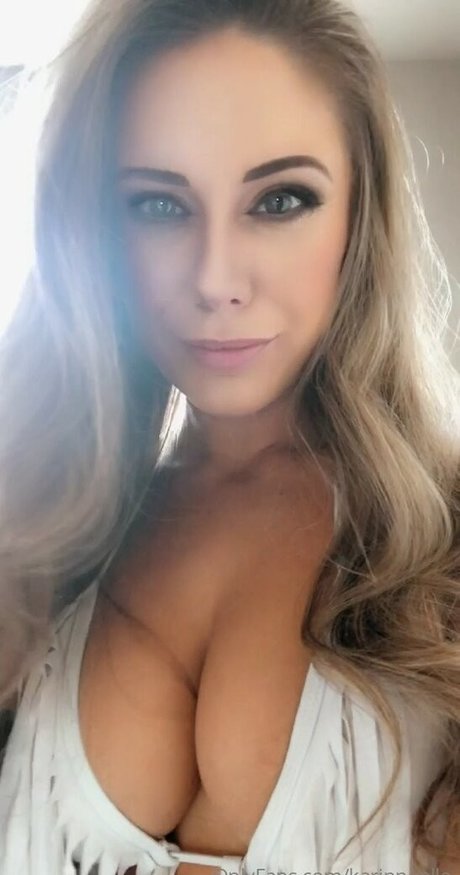 Midskarinnoelle actriz atractiva archivo