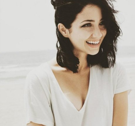 Emily Rudd hermosa actriz fotos