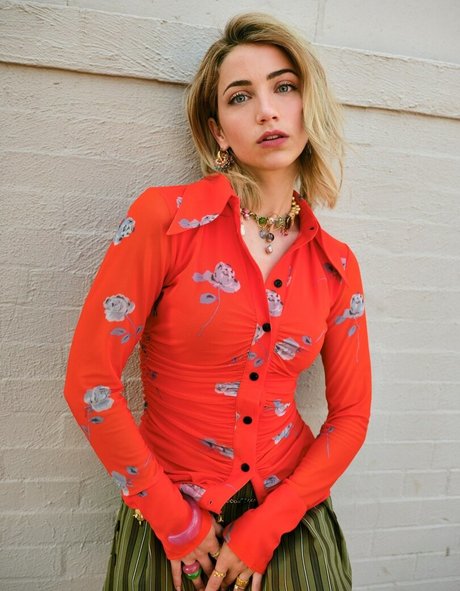 Emily Rudd modelo xxx imagen