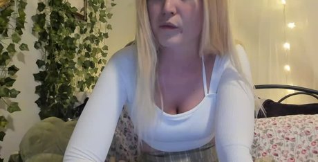 Ashton Birdie buena estrella porno imagen