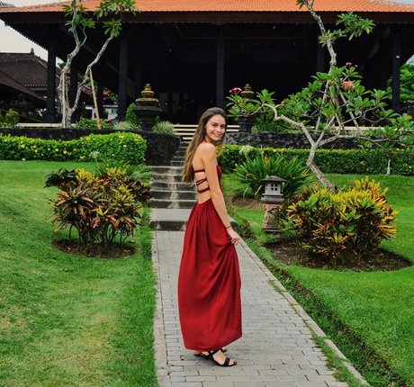 Jordan McEwen buen modelo fotos