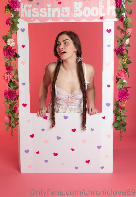 Chroniclove estrella porno de alta calidad foto