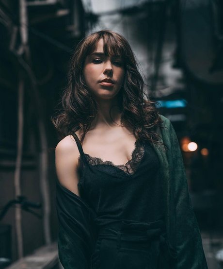 Stefanie Joosten desnudos de estrellas imagen