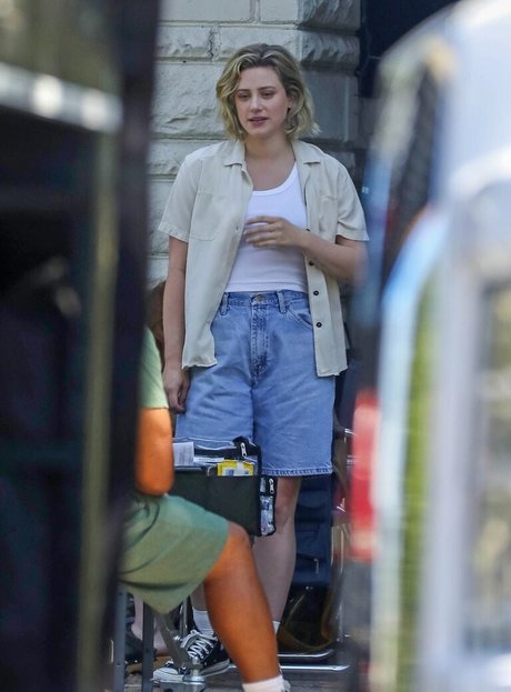 Lili Reinhart actriz de alta definición foto