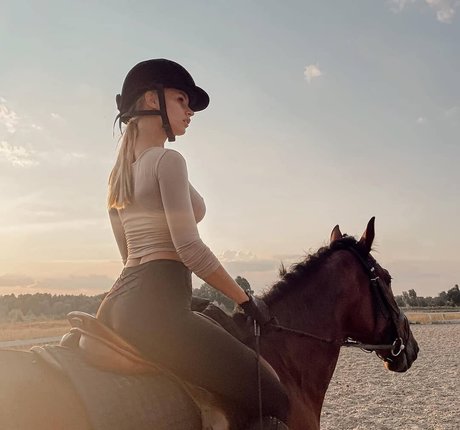 Ilona Arsentieva modelo hermosa foto