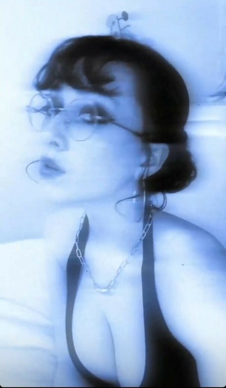 onlyfans de mujeres asiáticas pequeñas hermosa erótica archivo