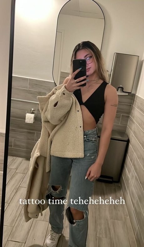 Leoniemontybtw estrella porno en alta definición imagen