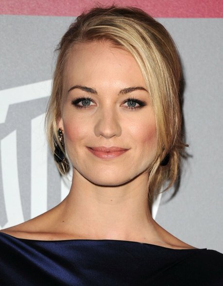 Yvonne Strahovski estrella porno hermosa galería