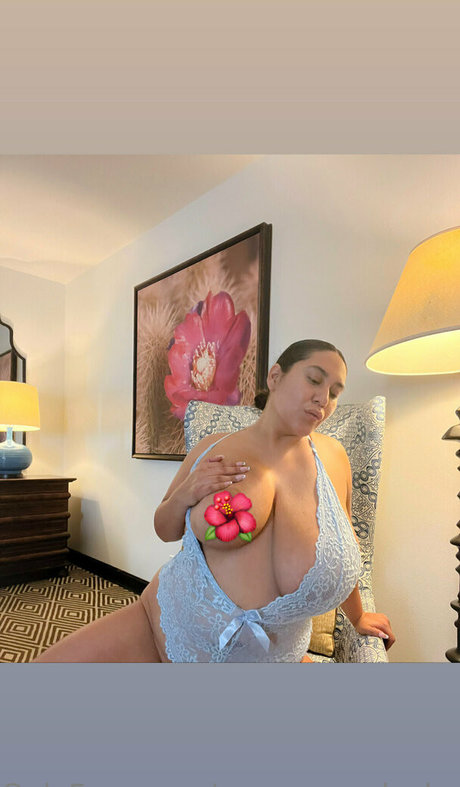 roserayyunlocked arte modelo imagen