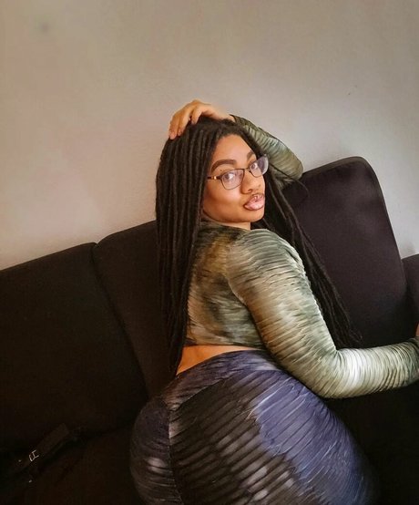 Locked Honey Princess Fotoaufnahmen