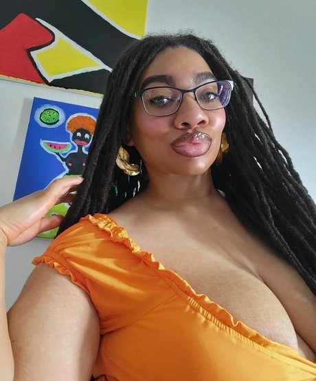 Locked Honey Princess estrella porno caliente imagen