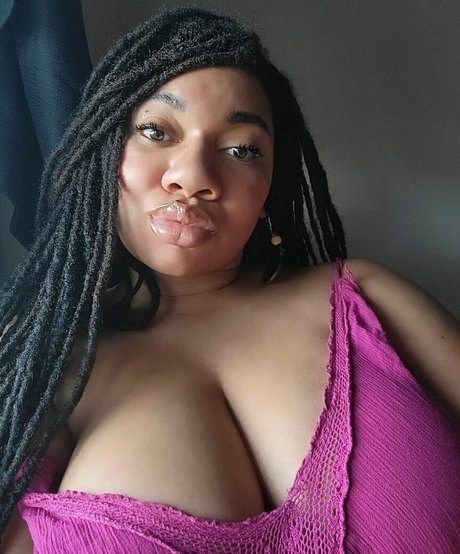 Locked Honey Princess modelo sexy archivo