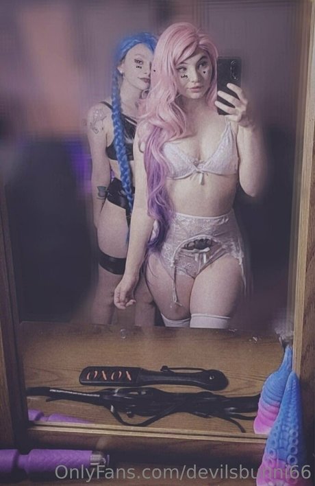 devilsbunni66 actriz xxx imagen