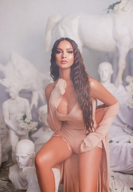 Oriola Marashi modelo porno recopilación