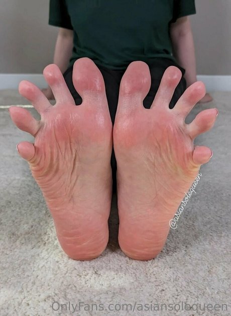 asiansolequeen modelo desnuda galería