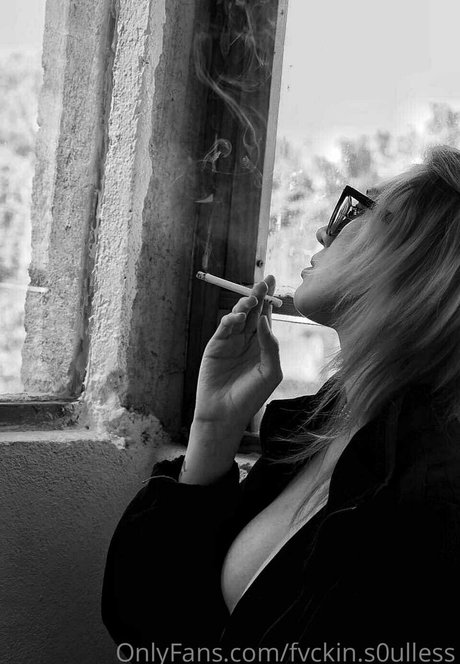 fvckin s0ulless hermosa estrella galerías