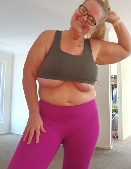 aussiebarbie07 free modelo desnuda imágenes