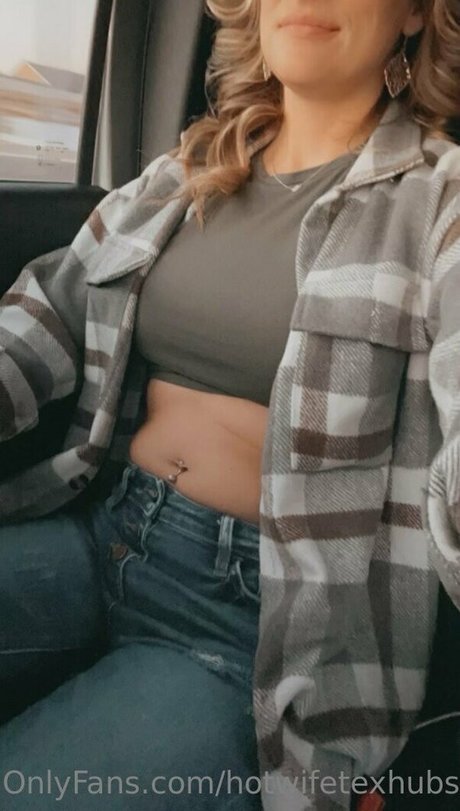 hotwifetexhubs estrella atractiva foto