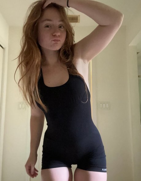 Thqtty modelo bonita imágenes