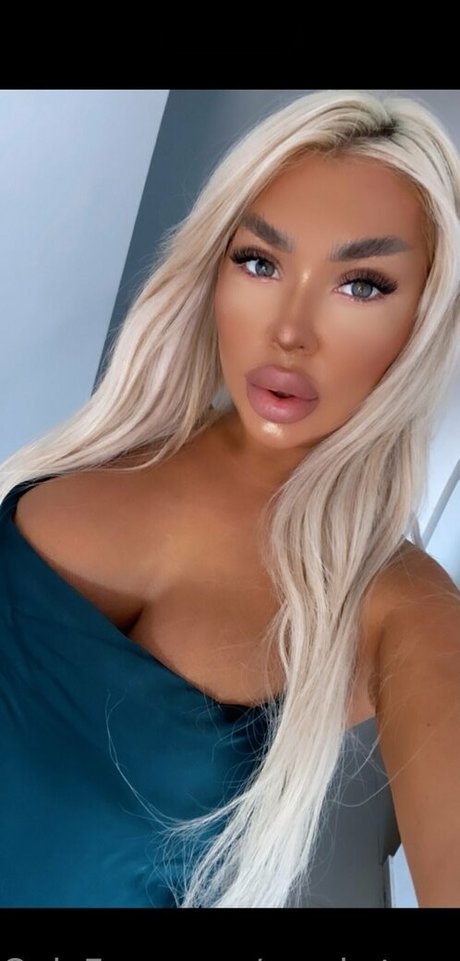 sarahstonnee modelo hd imágenes