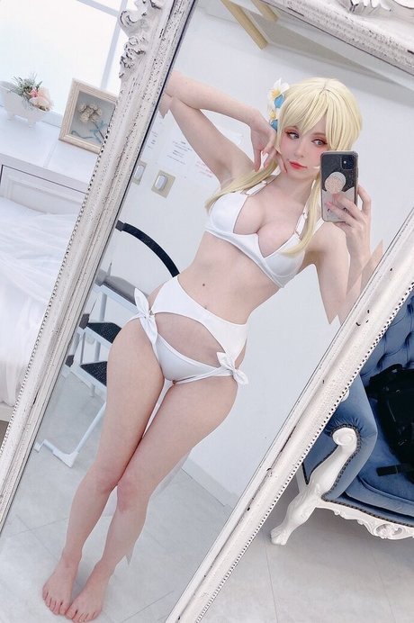 Peachymilky modelo pornografico fotos