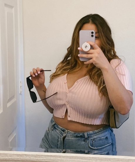 Ilianna modelo hd galería