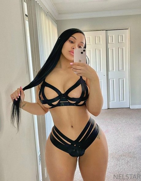 neljassenia estrella porno caliente recopilación