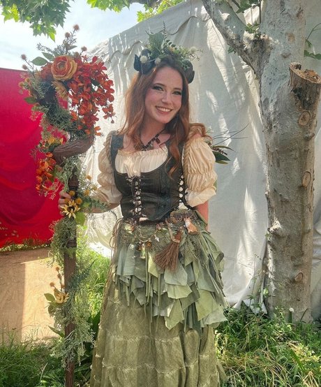 Goodnight Moon hermosa actriz imágenes