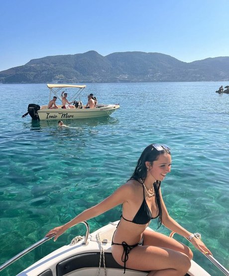 Lily Draycott estrella porno perfecta imagen