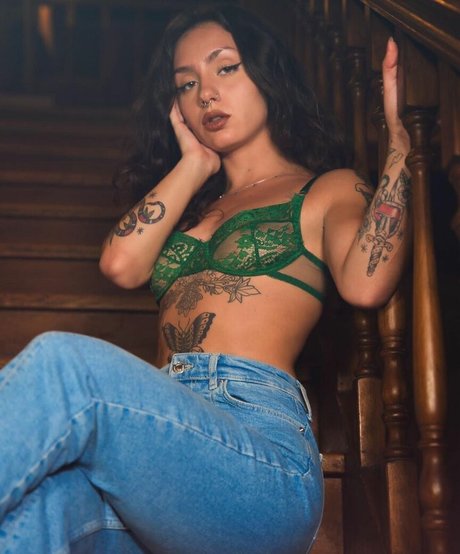 Deeperse estrella porno caliente fotos