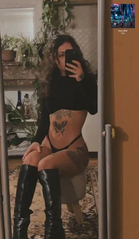 Deeperse estrella porno caliente archivo