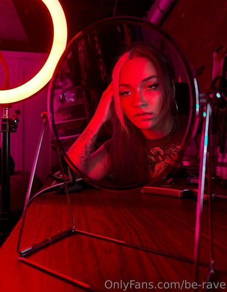 be rave modelo libre fotos