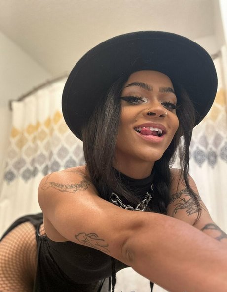 be rave estrella porno superior imagen