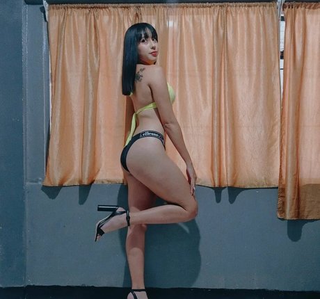 onlyfans de adolescentes gordas desnudo gratis imágenes