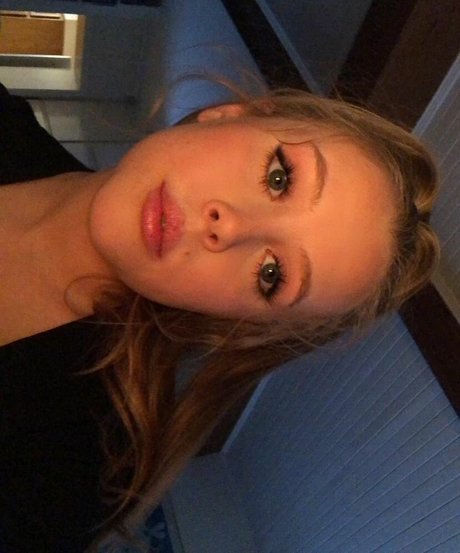 Emily Kyte modelo pornografico recopilación