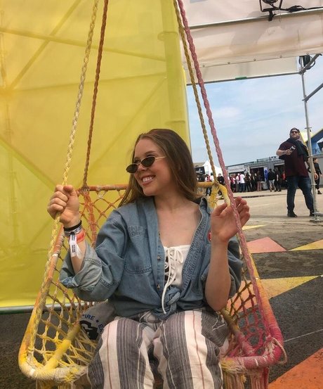 Emily Kyte actriz erótica recopilación