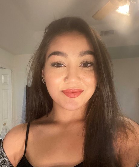 Roxanne Perez modelo desnudos fotos