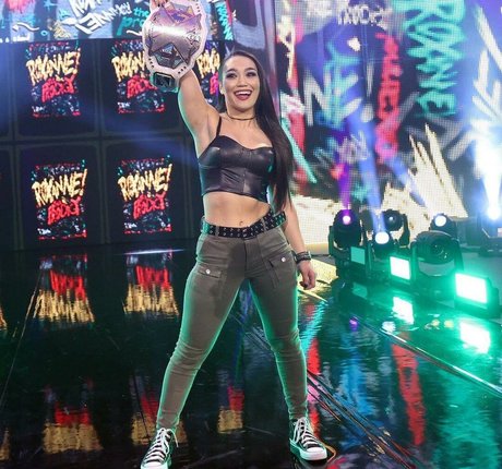 Roxanne Perez estrella porno perfecta fotos