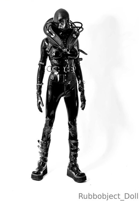 rubbobject doll modelo caliente imágenes
