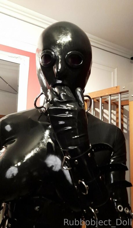 rubbobject doll hermosa actriz galería
