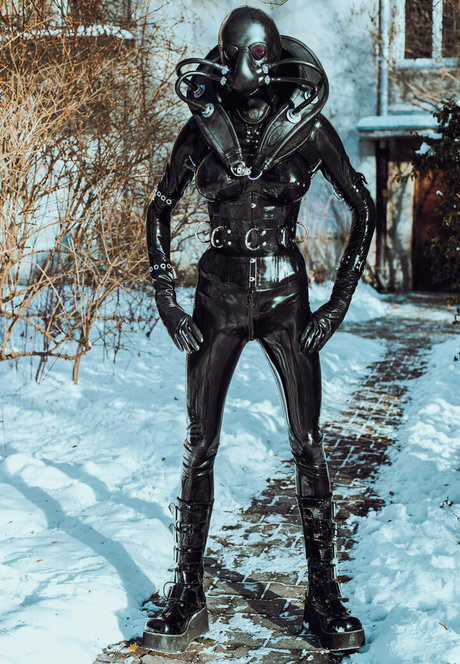 rubbobject doll hermosa actriz fotos