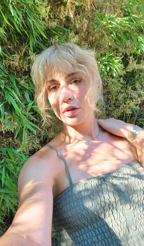 meddleblooms sexo modelo galería