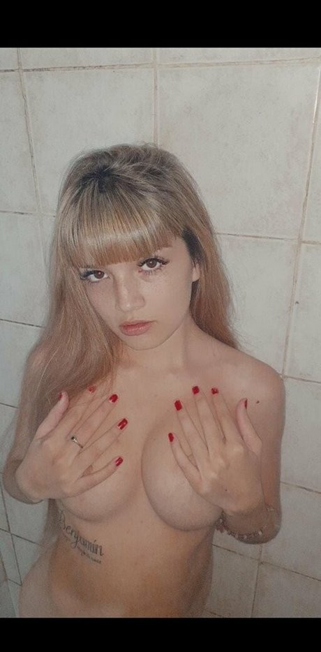 yourbabbyy actriz de arte galería