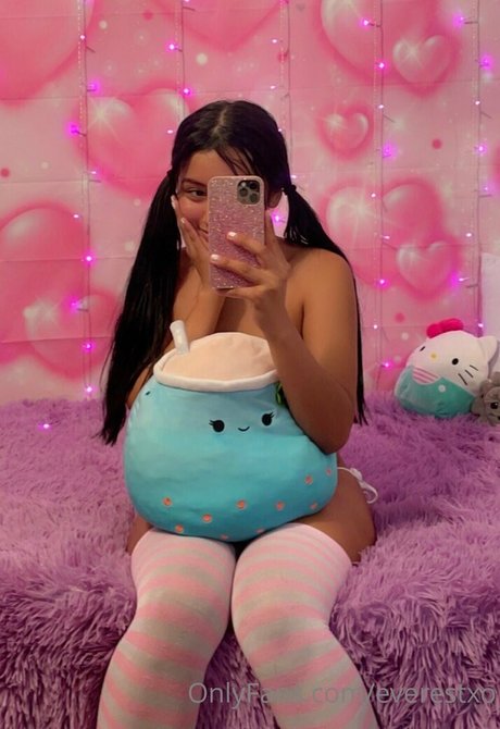 everestxo actriz de alta calidad foto