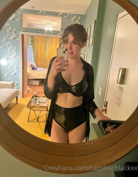 carolineblackxx estrella porno de arte galerías