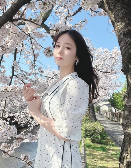 KenKen_ modelo caliente fotos