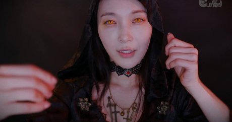 Eunzel ASMR estrella porno bonita imagen