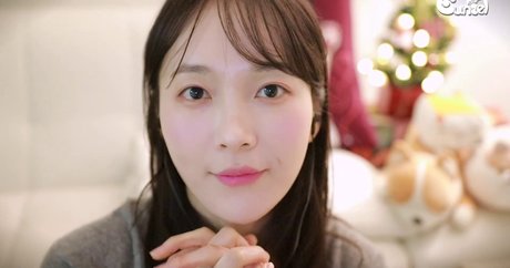 Eunzel ASMR actriz sexual imagen