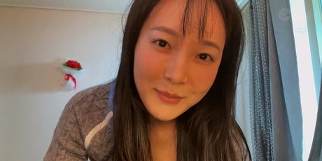 Eunzel ASMR desnudos estrella archivo